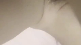 寂寞少妇与小哥野外激情野战 后入式连续抽插