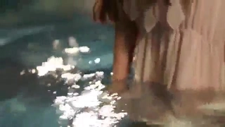 角质 金发女郎 尝试 双 渗透 与 大 双 假阳具