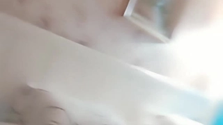 1PONDO-090622_001 朝ゴミ出しする近所の遊び好きノーブラ奥さん 西園さくや