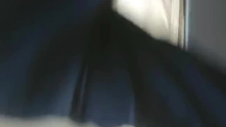 Britt Blairs在健身房里射精的业余视频