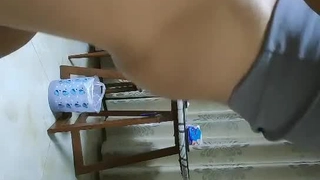 长刀之夜清纯校花生活困难被迫下海，被一顿猛操，精液内射