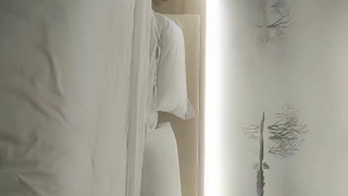 社交软件约到的女孩，短发女孩性感可爱，
